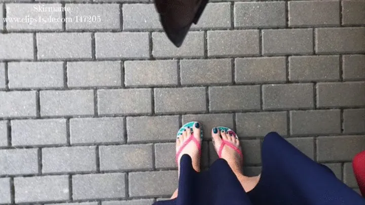 A little drive in Pink flip flops with my polished blue toes