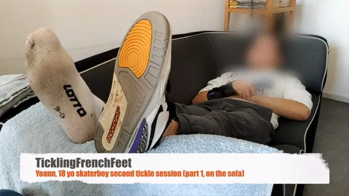 Yoann, 18 yo straight skaterboy second tickle session Part 1