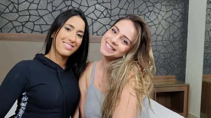 TWO BEAUTIFUL GIRLS SLOWLY KISSING - VOL # 15 - TOP GIRL LARISSA BUENO AND GABI NOVAES - NEW MR DEC 2019 - CLIP 1 - Never Published