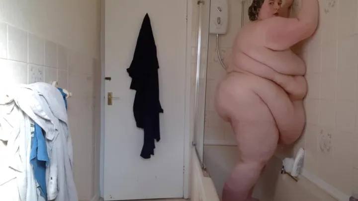 BBW SSBBW TAKES A SHOWER GETS SOAP BELLY SQUISHED AGAINST WALL