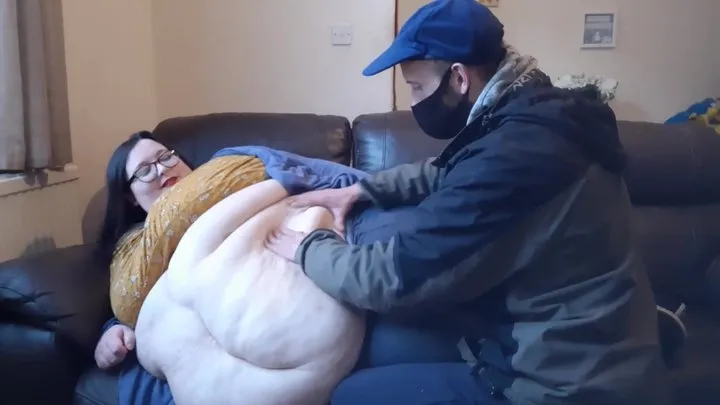 SSBBW GETS BELLY RUBS FROM THE POSTMAN