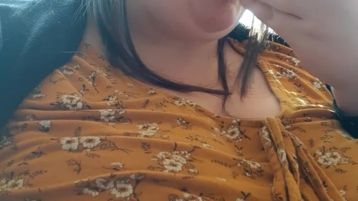 BBW SSBBW EATING A FULL ENGLISH WHILST OUT WITH FAMILY