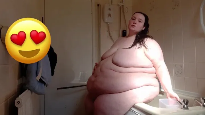 BBW SSBBW TOO FAT TO SHOWER MUST SIT GODDESS POSE