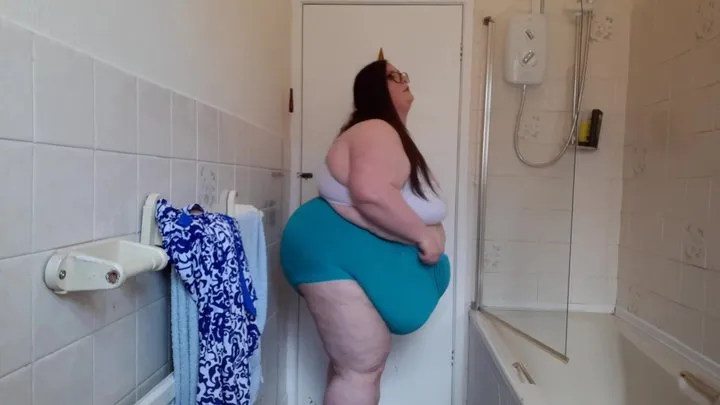 bbw swimsuit fail- Heavy breathing and hot Sweaty mess