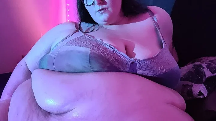 SSBBW BBW FAT CHAT BELLY PLAY AND LIFTING