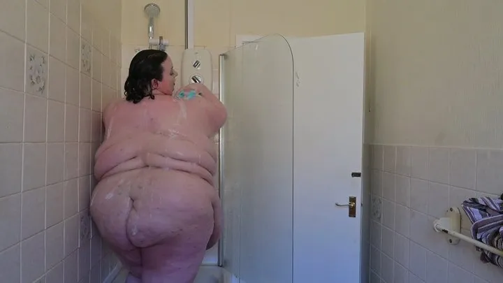 SSBBW ULTIMATE FAT SHOWER GODDESS