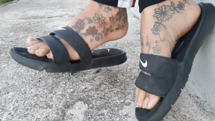 Latina Milf Giantess Lola NIKE Flip Flops Shoe Play Dangling & Slapping them against my soles sounds