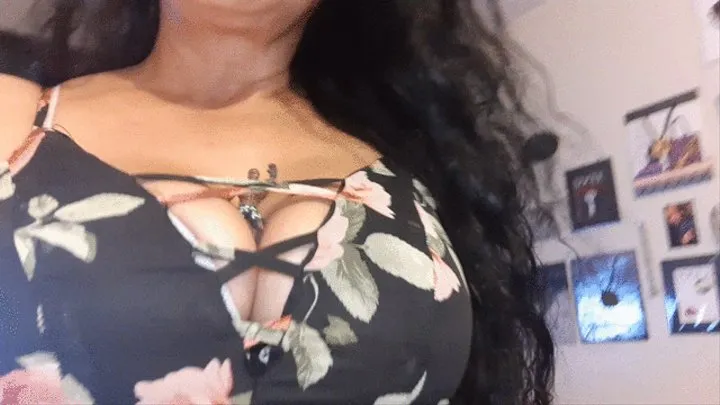 Big boobs Sexy Clevage Ride for tiny man Latina Milf Giantess Lola Love VORE Mouth Fetish Fun