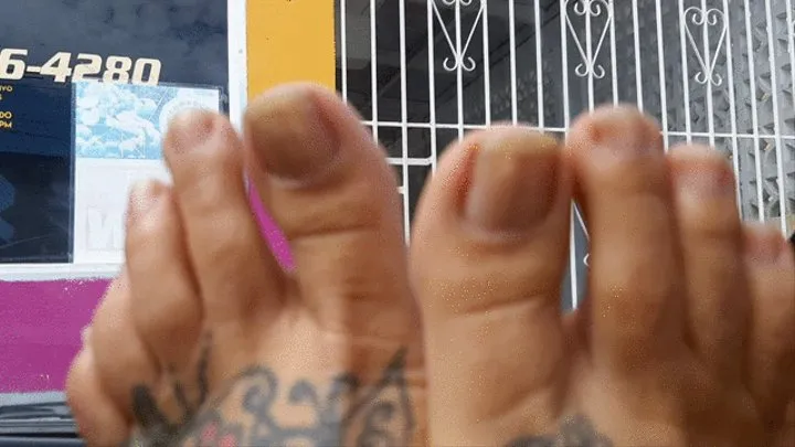 Latina Milf Giantess Lolas Unpainted Long Toenails and Wiggly toes in car