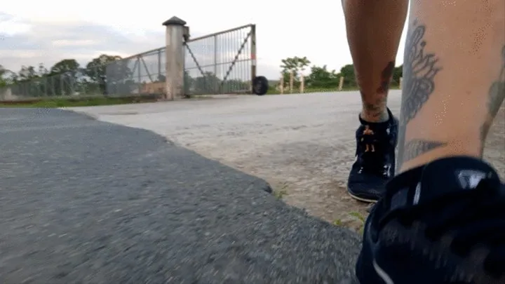 Giantess Lolas Walk with Tiny Man trapped in my Nike Sneakers Taking a Walk