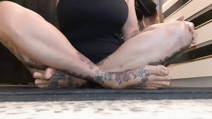 Cross Legs Foot and Ass Fetish Milf Doing Yoga Stretches