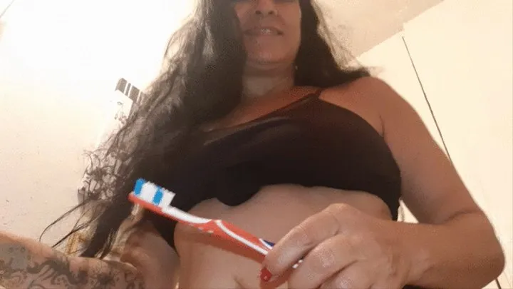 Latina Milf Teeth Brushing Gargling & Spitting in sports Bra & panties Belly button showing Teethh Tongue & Uvula Show