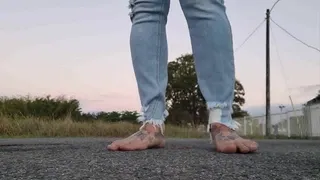 Wrinkled Milf Soles Unaware Giantess Dirty Barefeet Footsie Feet Arching Pointing Toe wiggling & spreadingoutside at dawn mkv