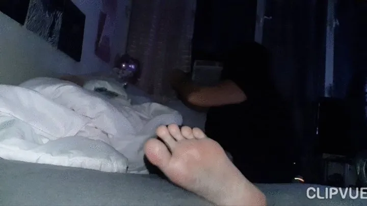 Lola in LaLa Land Sexy Tired Soles Latina Milf Lola goes to bed Watch her Sexy Soles while she naps Voyeur Cams and Foot Fetish fun