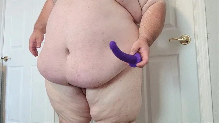 HisThiccnessXXX comparing his toys