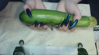 Zucchini Clawing Pt1