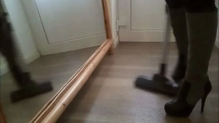 Vacuuming and Mirrorplay with grey black Boots