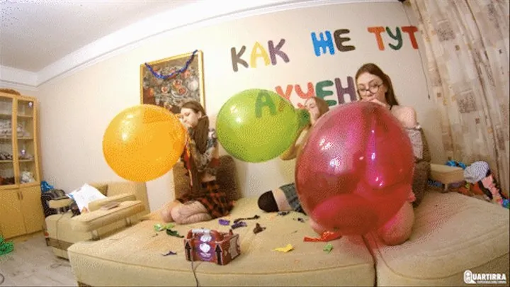 Q478 Ava, Leya and Kira blows to pop 15 balloons