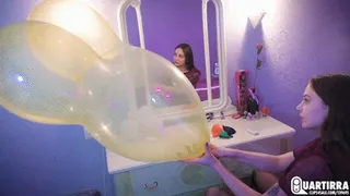 Q317 Leya pumps to pop a bunch of Mouse Head balloons