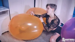 Q791 Stashia cigpops many big balloons