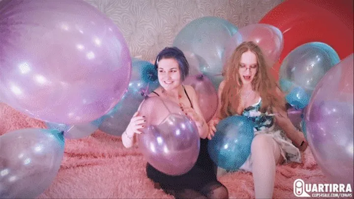 Q721 Mariette ans Stashia squeezepop and sitpop a bunch of balloons together