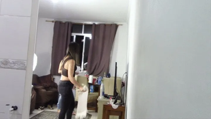 FARTING FOR EVERY ROOM OF MY HOUSE WITH MY FRIEND (amateur video) PART 3 BY SCARLET WHITE AND SARA ROSA CAM BY KLEBER