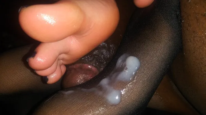 Cum on Scarlett's Stocking Sole