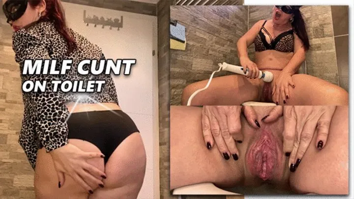 THE MILF CUNT at the toilet