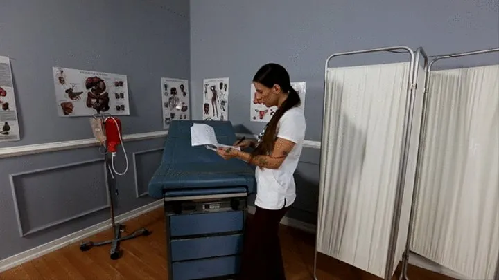 Doctor Ciren Verde checks out Lora Cross's Sensitive Spot - Gynocological Examination