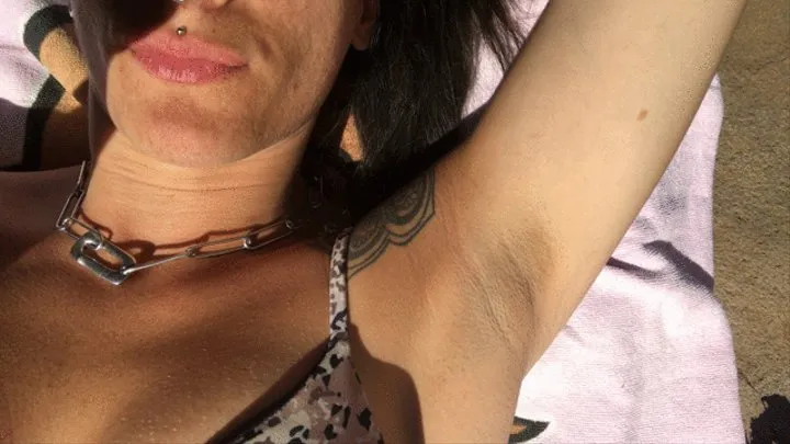 A beautiful armpit in the sun