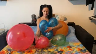 Baby girl plays with balloons and vore gummy bear!!