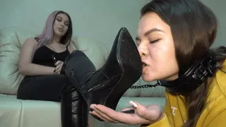 NICOLE - I need your tongue, bitch - High heels boots, socks and foot domination