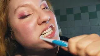 How I brush my teeth