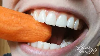 Biting and chewing carrot