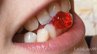 Gummy bears vs teeth