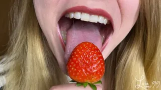 Chewing strawberries