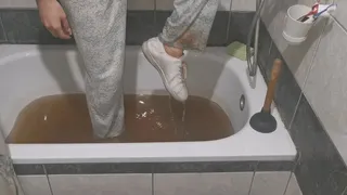 Nastya getting sneakers wet CUSTOM