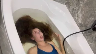 The Invisible Man plunges Nastya under water (custom video)