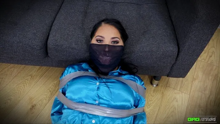 Jacqui - Secretary Loves to be Tied Up & Gagged