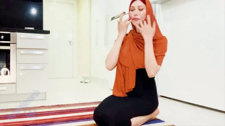 Arab girl with hijab suck dick