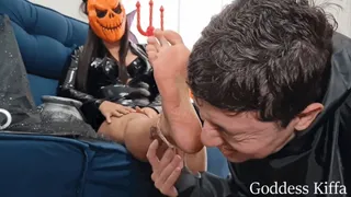 Goddess Kiffa and Mr Pine - Trick or treats EP 1 Foot pervert Sniff Kiffa flip flops and got caught - FOOT WORSHIP - DANGLING - FEMDOM - FLIP FLOPS - FOOT DOMINATION - FOOT HUMILIATION - AMATEUR - TOE SUCKING - SOLES - FOOT SLAP - FOOT SMELLING - SWEATY