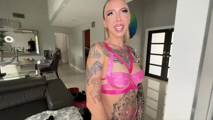 Tattoo babe Cassidy Luxe Gets Fucked and Mouthful of Cum