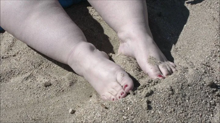 BBW Feet in the Sand