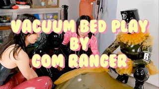Vacuum Bed Play with the 5 beautiful Rubber Goddess!