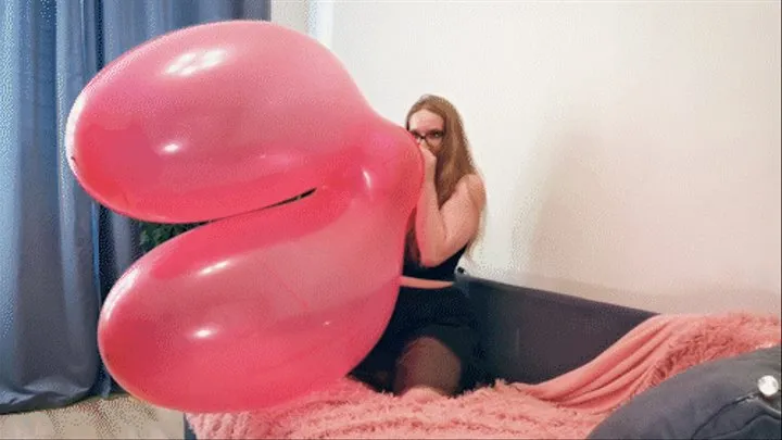 Mariette BTP's crystal pink Roomtex Megaboobs balloon