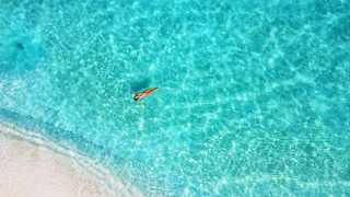 Morning blowjob at Maldives picnic island