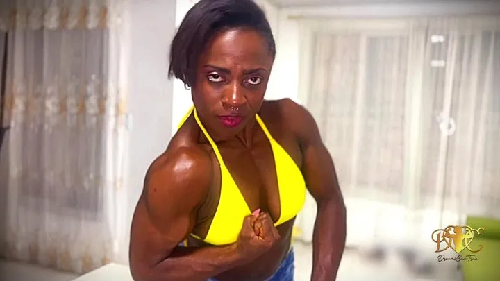 Ebony - Unexpected Biceps