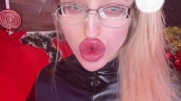 Worship my Christmas Lips!