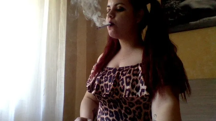 My seductive smoke drives you crazy