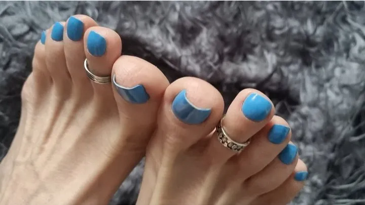 Beautiful blue toes